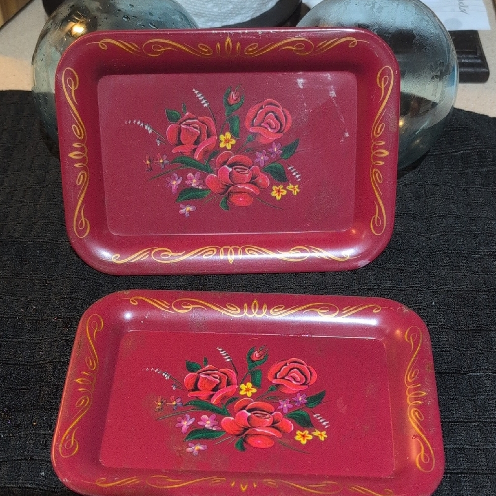 Floral Red Decorative Trays